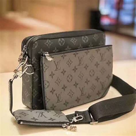 louis vuitton männer bauchtasche|louis vuitton bags for men.